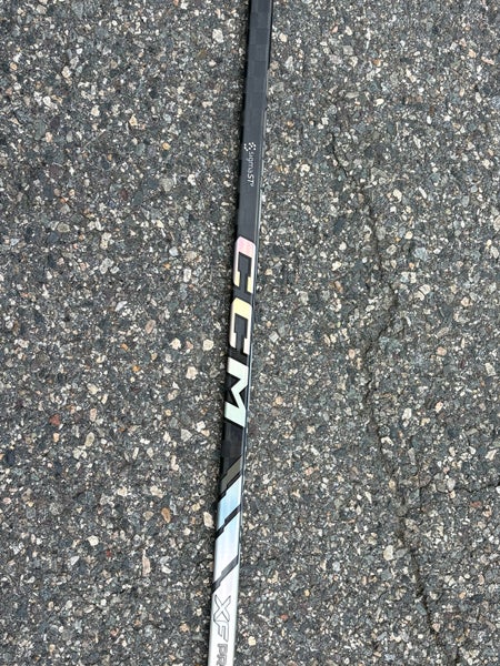 Intermediate CCM Tacks XF Pro Right Handed Hockey Stick P29 (New)