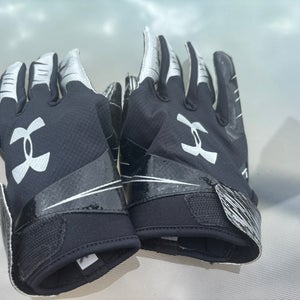 Large Youth Under Armour F7 Gloves (Used)