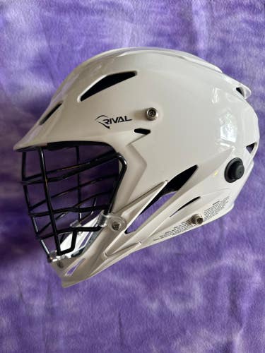 Schutt Rival Helmet (New)