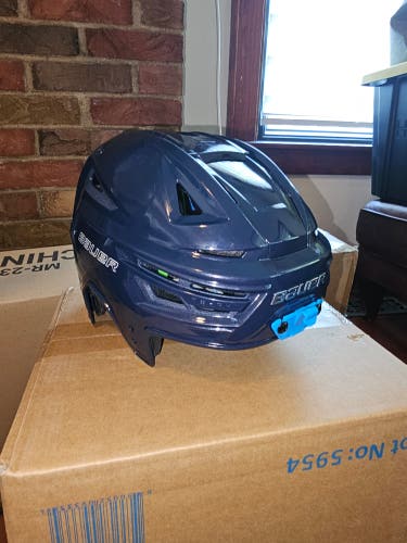 Medium Bauer Re-Akt 155 Helmet (Used)