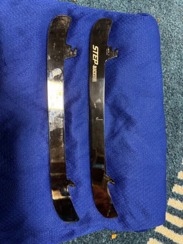 Step Steel Blacksteel 263 mm (Used)