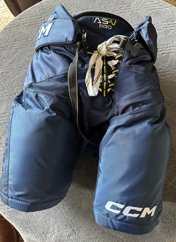 Junior Medium CCM Tacks AS-V Pro Hockey Pants (New)