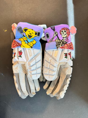 Custom Painted Grateful Dead Tribute Maverik Shift
