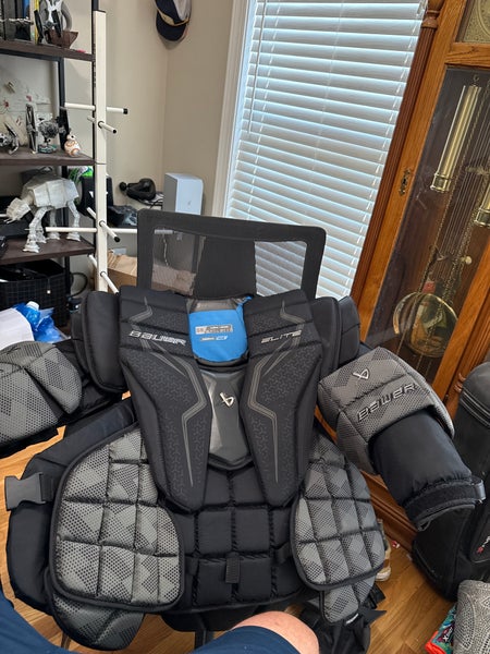 Large 2023 Bauer Elite Goalie Chest Protector (Used)