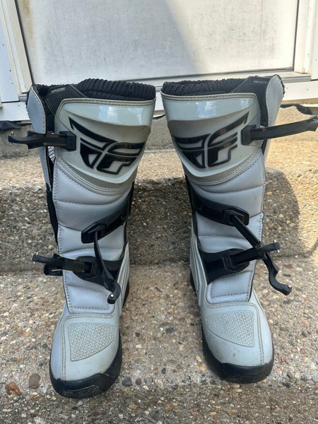 Gray Men's Size M 9.0 (W 10.0) Fly Racing (New)