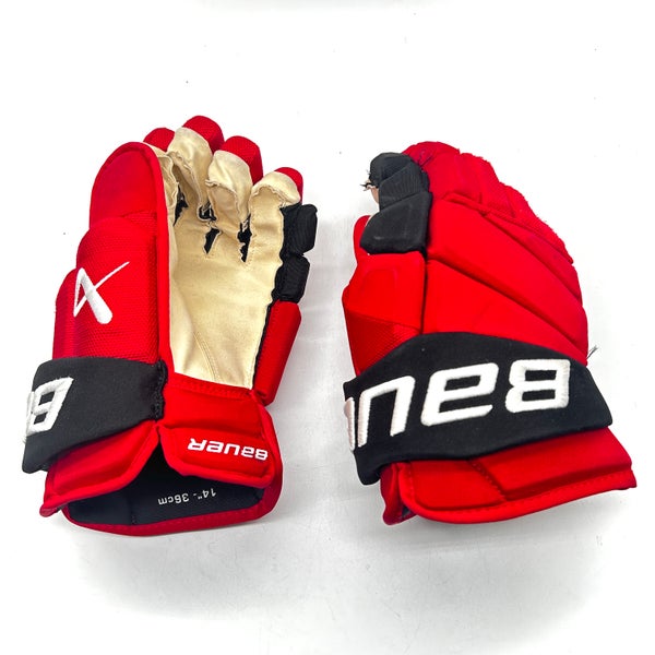 Taylor Hall Pro Stock - Bauer Vapor Hyperlite 13" Used Pro Stock Gloves (Red/Black)