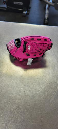 Used Easton BLACK MAGIC PINK SZ 9 BB/SB Glove RH Throw Pink 9" 11497-S000151810