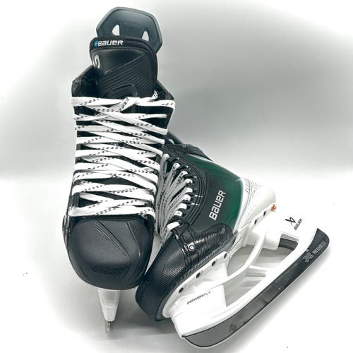 Bauer Vapor Flylite - Pro Stock Hockey Skates - Size 8 (Green Graphic)