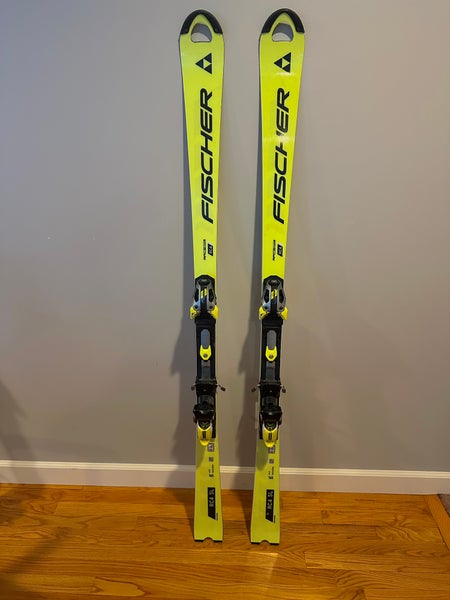 Fischer RC4 World Cup SL 165 cm Racing Skis (Used)