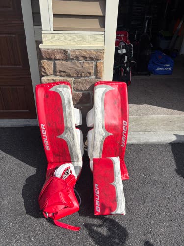 34" 2023 Bauer Hyperlite 2 Regular Goalie Full Set (Used)
