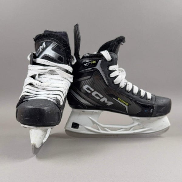 CCM Tacks XF70 Size 4 Intermediate Hockey Skates