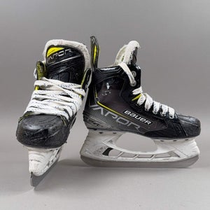 Bauer Vapor 3X Size 2.5 Junior Hockey Skates