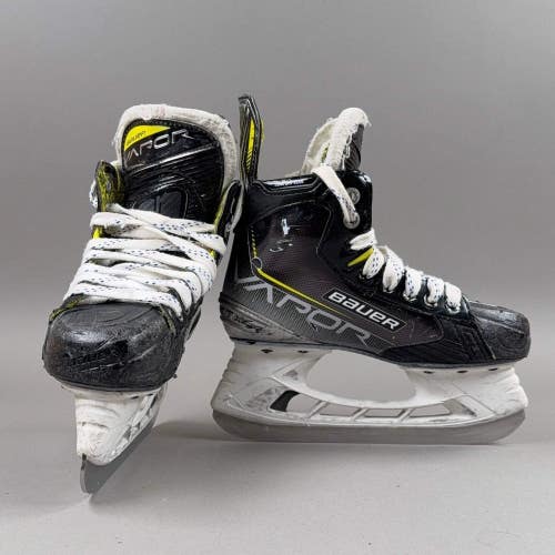Bauer Vapor 3X Size 2.5 Junior Hockey Skates