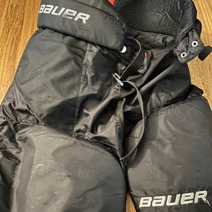 Senior Medium Bauer Vapor XLTX Hockey Pants (Used)