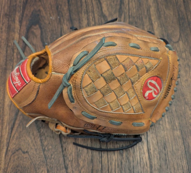 Nice Dad Glove / Coach Glove, Rawlings RBG67 12.5 - Paul O'neil New York Yankee - RELACED