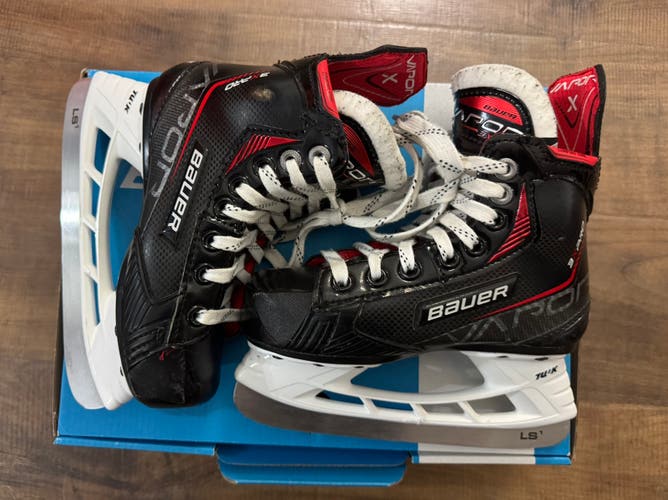Bauer Vapor 3X Pro Hockey Skates Regular Width 11.5 (Used)