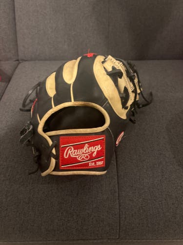 Rawlings Heart of the Hide Baseball Glove