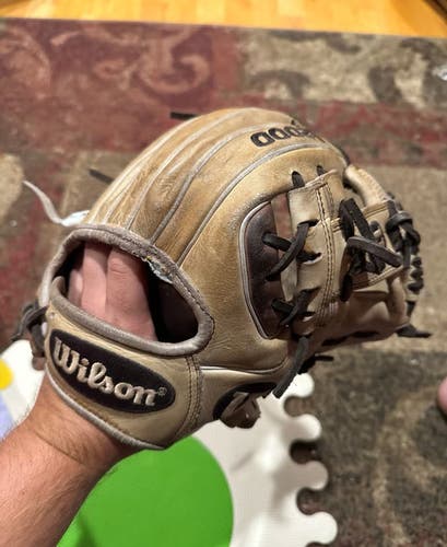 Infield RH Wilson A2000 1786 Baseball Glove 11.5" (Used)