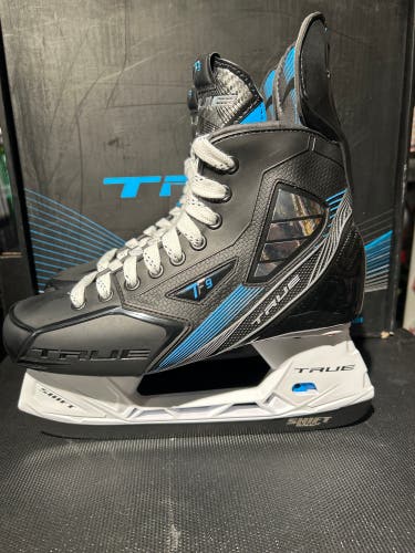 True TF9 Hockey Skates Regular Width 7.5 (New)