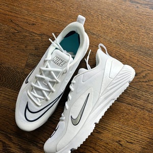 White Men's Size M 10.5 (W 11.5) Adult Nike Alpha Huarache 8 Pro Turf Low Top Turf Cleats (New)