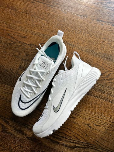 White Men's Size M 10.5 (W 11.5) Adult Nike Alpha Huarache 8 Pro Turf Low Top Turf Cleats (New)