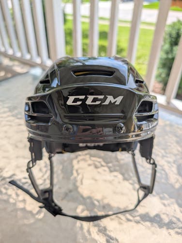 Small CCM Tacks 310 Helmet (LIKE NEW)