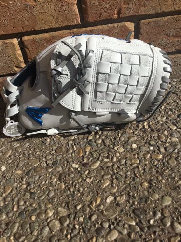 2025 Easton Ghost RH Pitcher's Softball Glove 12" (New)