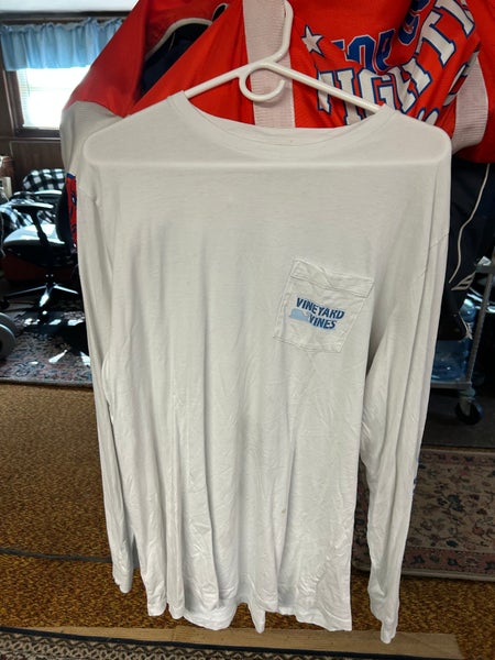 White Large Vineyard Vines Men's Shirt (Used)
