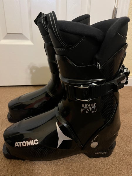 Atomic Savor R70 women’s rear entry ski boots
