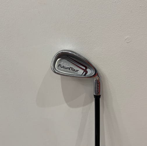 Junior Intech “Future Tour”  5 Iron Right Handed (Used)