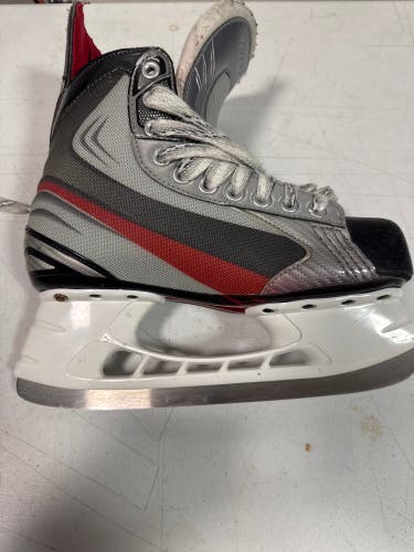 Bauer Vapor X:40 Hockey Skates Size 6.5 (Used)