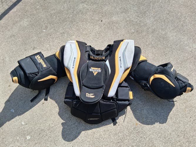 Vaughn Ventus LT98 Pro Pro Spec Senior Small Goalie Chest Protector (USED)