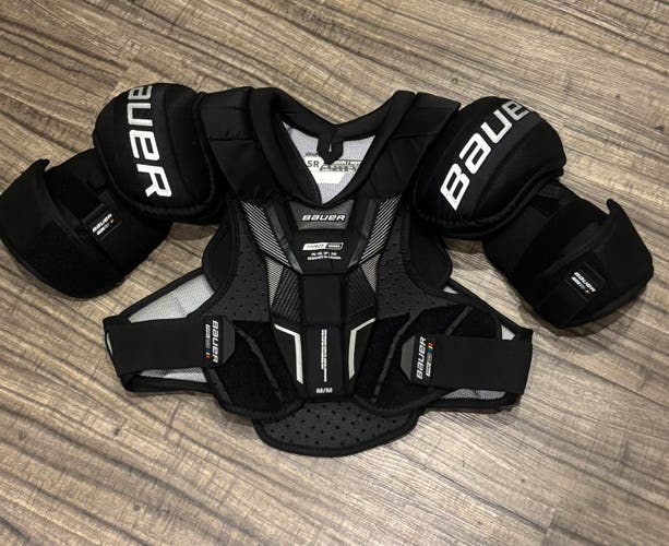 Bauer Pro Series Hockey Shoulder Pads Senior Medium Pro Stock New