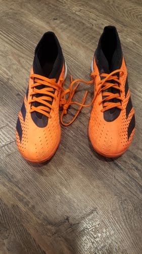 Orange Size M 7.0 (W 8.0) Adidas Predator Accuracy Turf Cleats Cleats (Used)