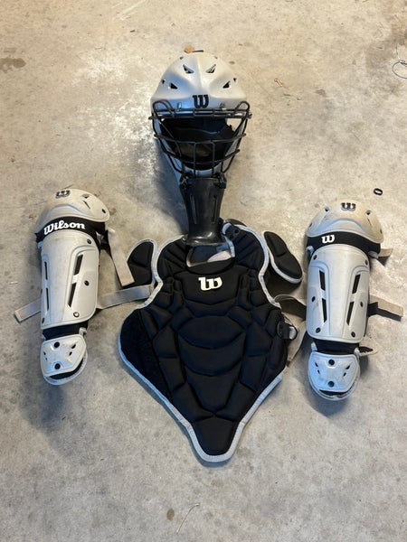 Wilson EZ Gear Kit Catcher's Set (Used)