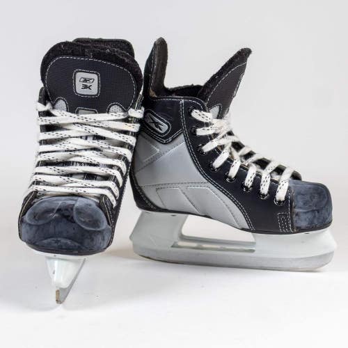 CCM 652 Super Tacks Size 3.0 Hockey Skates