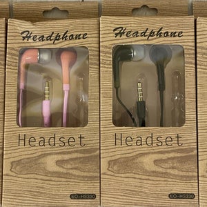Headphone Wired Headsets 3.5 MM Jack Connection Point Multi Colored Lot Of Four