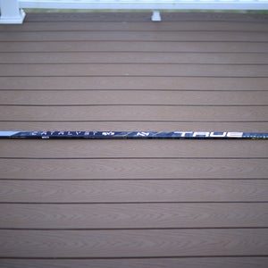 Pro Stock True Catalyst 9X3 Hockey Stick - T28 (Right-Handed)