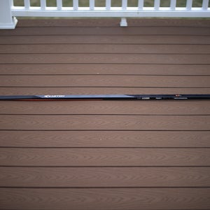 Easton V9E Right Handed Hockey Stick Pro Stock - E3 (Used)