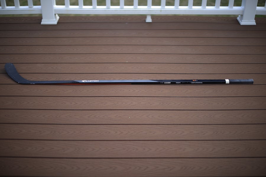 Easton V9E Right Handed Hockey Stick Pro Stock - E3 (Used)