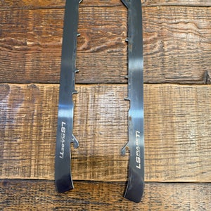 Very Lightly Used Pair of Senior Size 7 (272 mm) Bauer LS PULSE Ti Black Goalie Steel