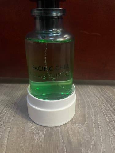 Louis Vuitton pacific chill(almost brand new)