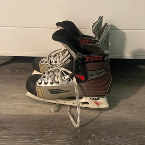 Bauer Vapor 3X Hockey Skates Regular Width 9 (Used)
