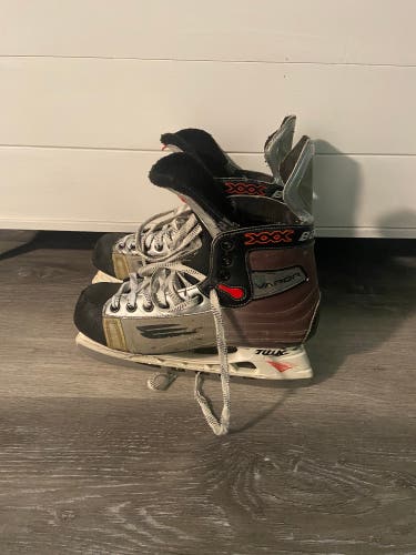 Bauer Vapor 3X Hockey Skates Regular Width 9 (Used)