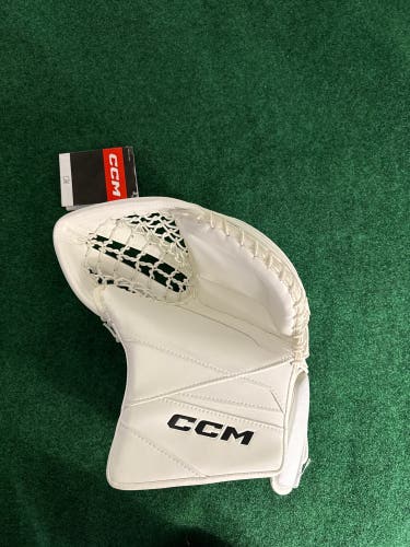 White Senior CCM Axis 2.9 Goalie Glove Regular (New)