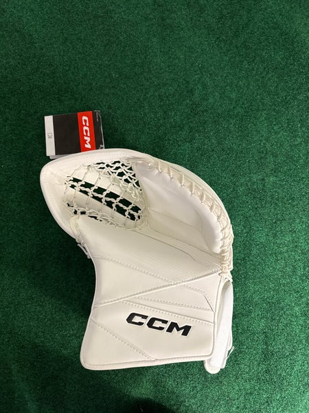 White Senior CCM Axis 2.9 Goalie Glove Regular (New)