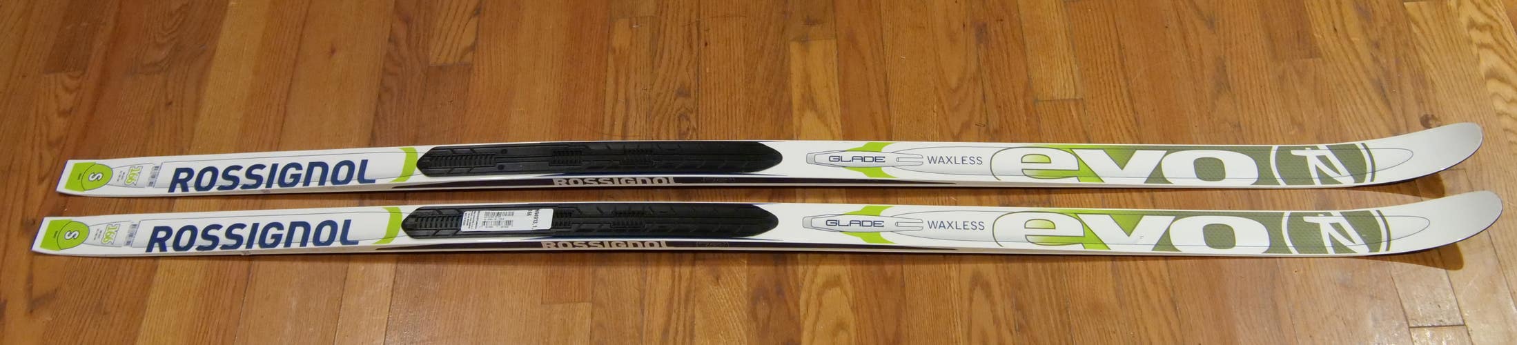 Classic Unisex Rossignol EVO Glade Waxless Cross Country Skis With Bindings (New) 166