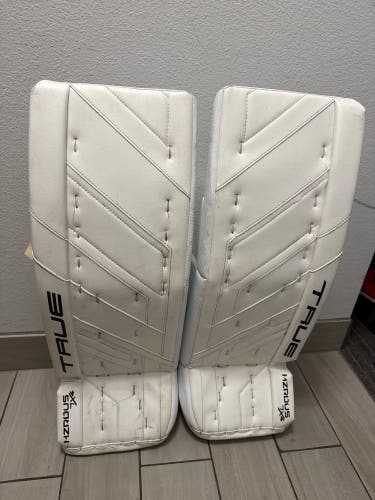 White 30" Intermediate True HZRDUS 7X4 Goalie Leg Pads (Used)