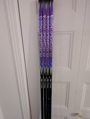 4 Bauer Vapor FlyLite Left Stick P28 77Flex (New)
