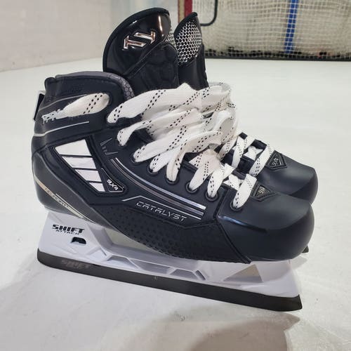 True Catalyst 9X4 Hockey Goalie Skates Regular Width 7.5 (New)